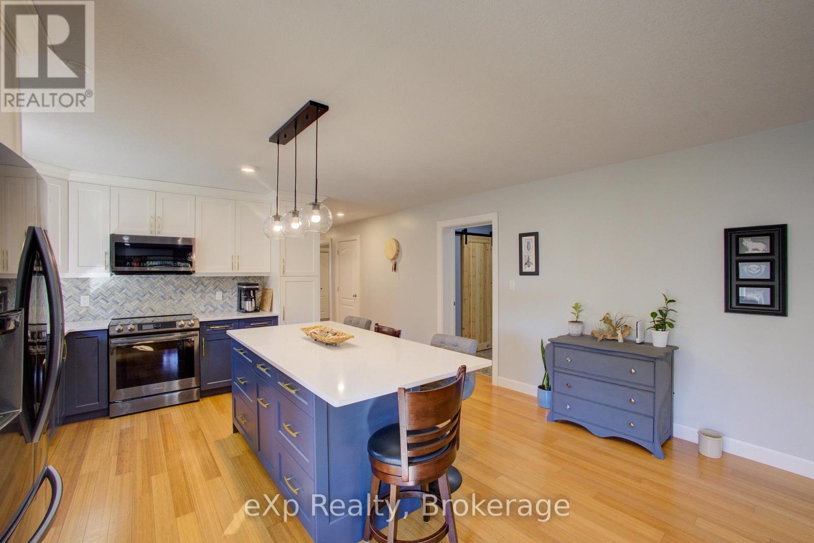 156 Sparling Street Property Photo 12
