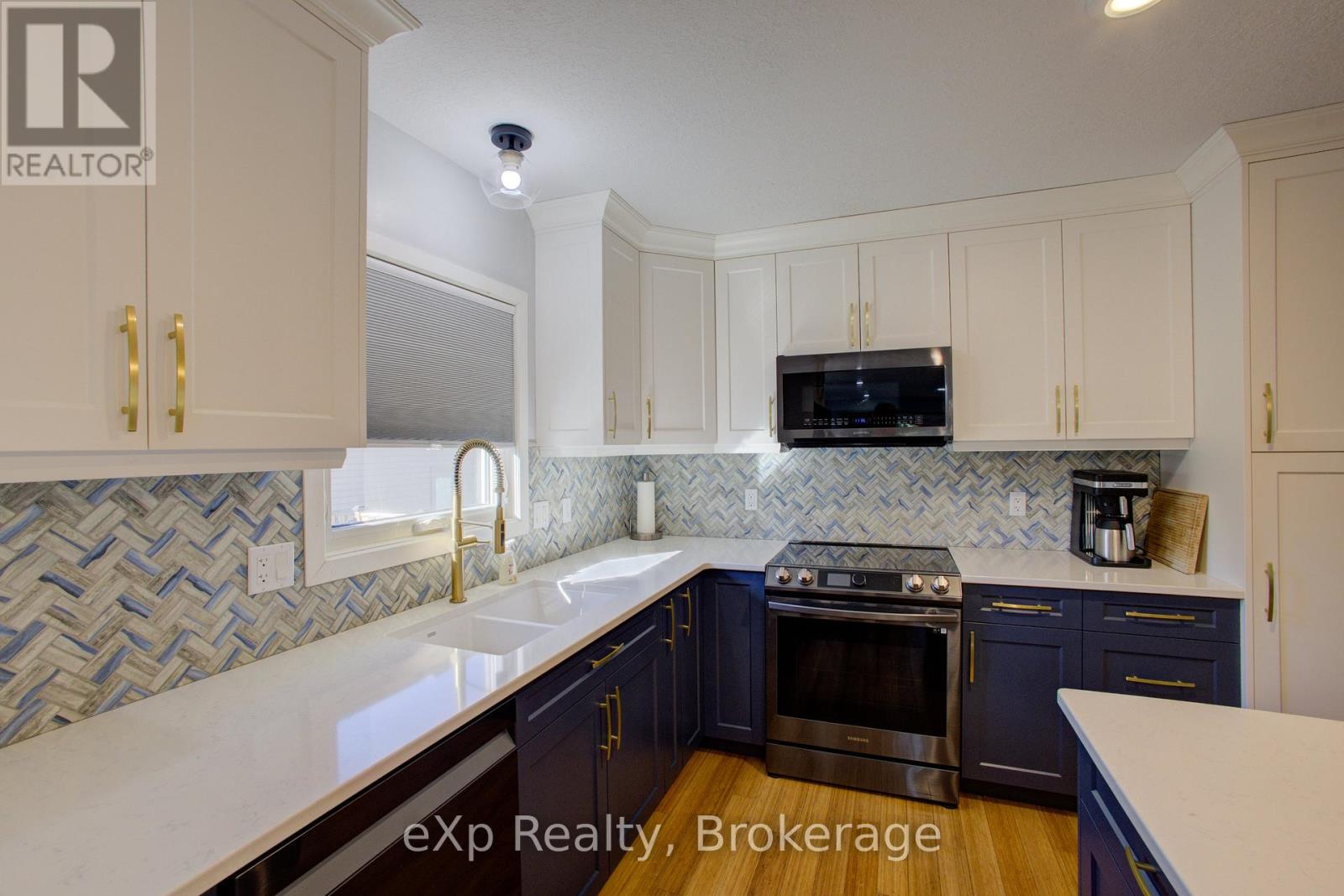 156 Sparling Street Property Photo 13