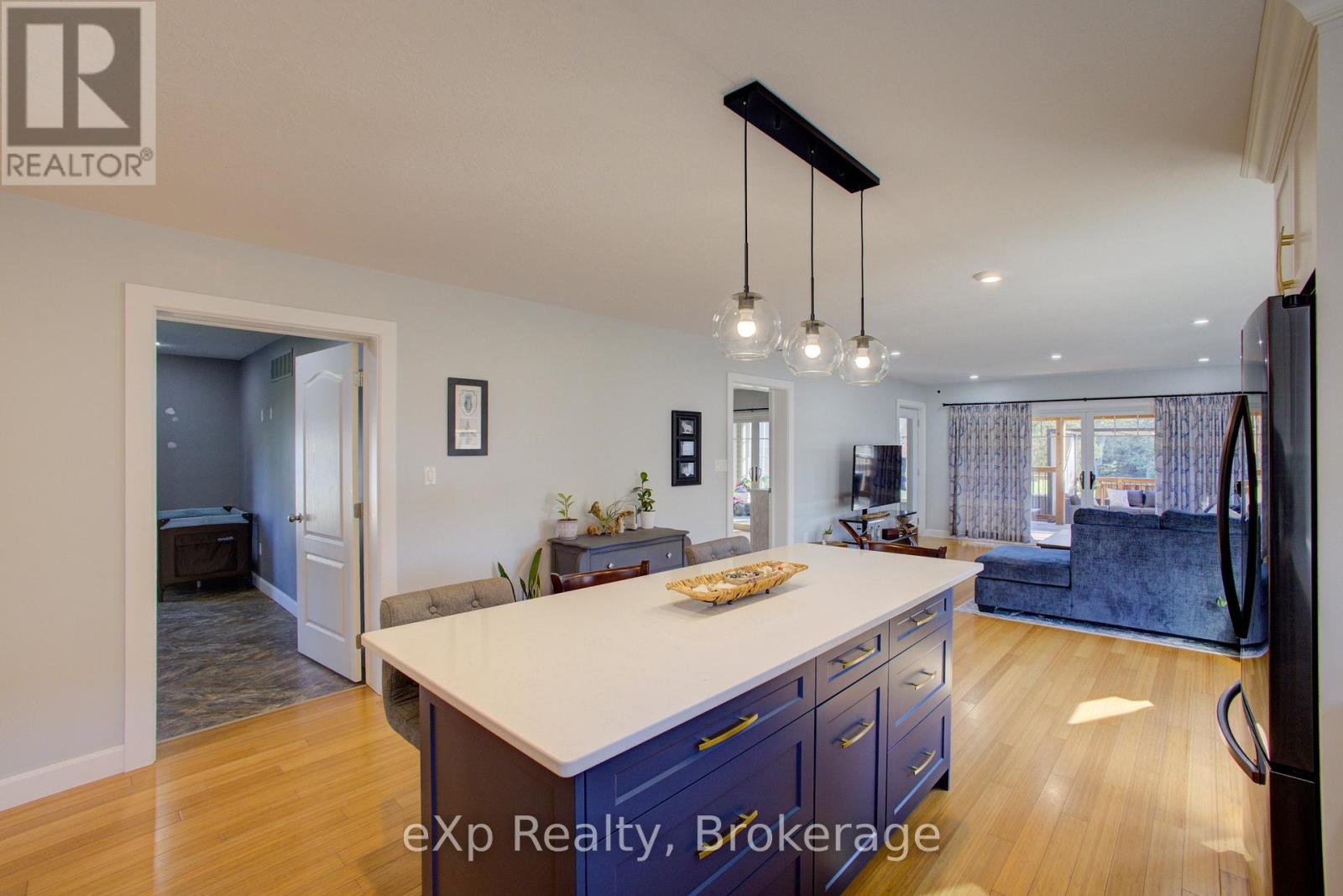 156 Sparling Street Property Photo 14