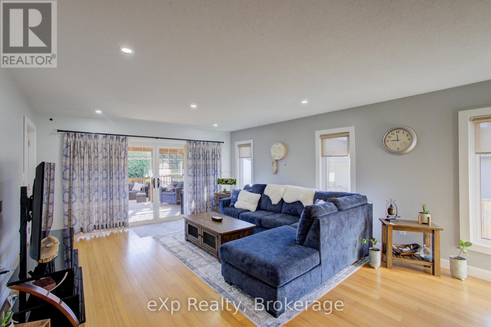 156 Sparling Street Property Photo 16