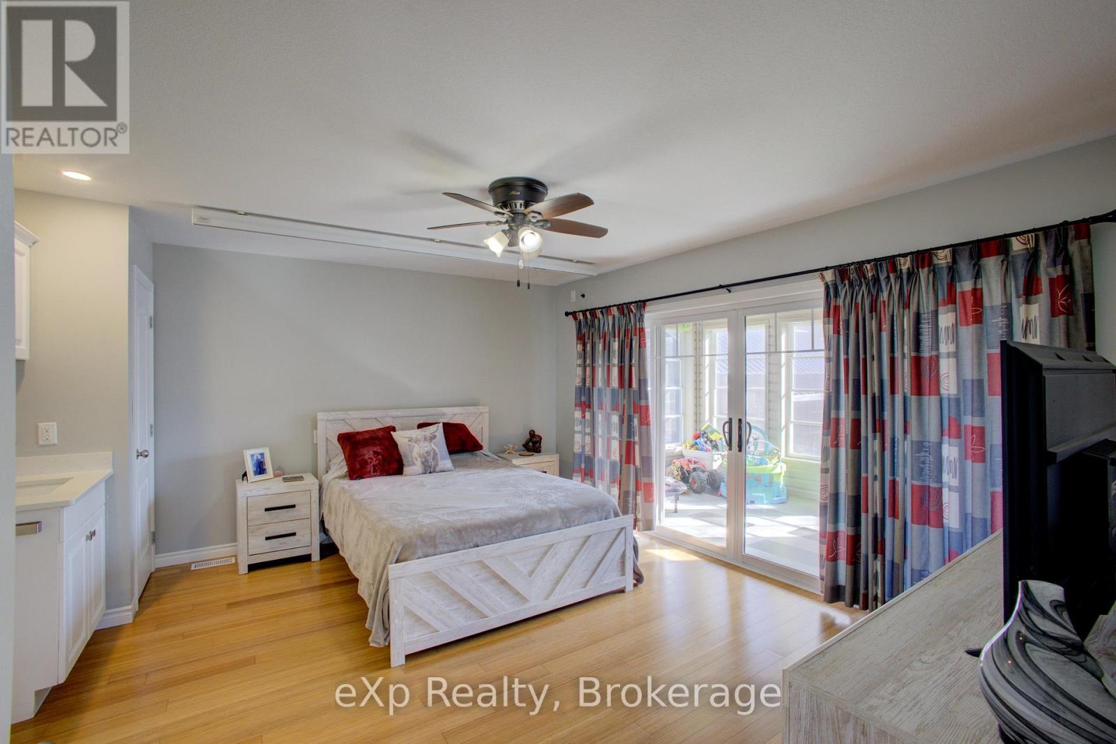 156 Sparling Street Property Photo 17
