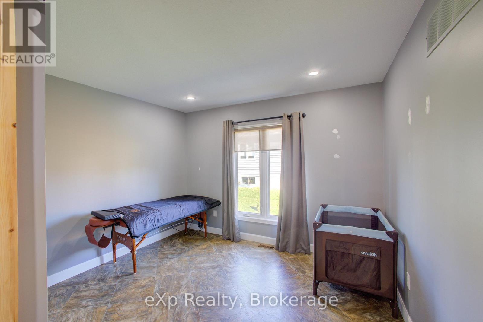 156 Sparling Street Property Photo 20