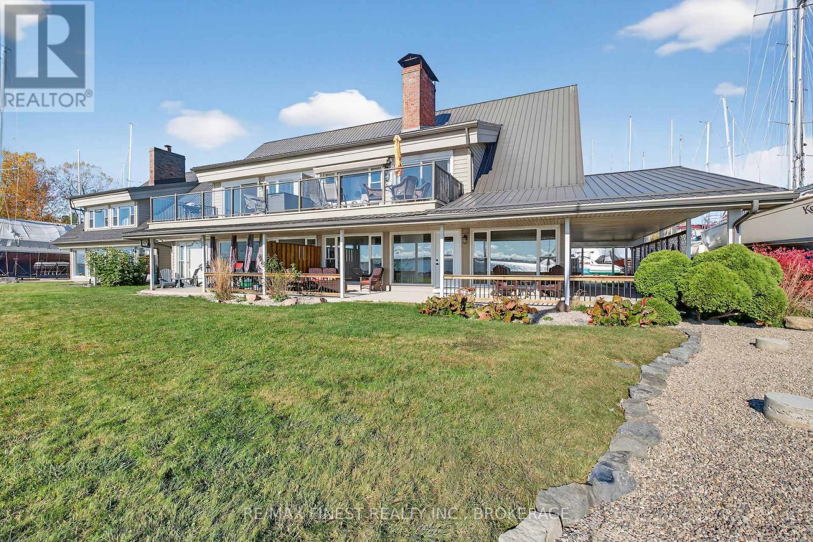 110 Bayshore Drive Property Photo 1