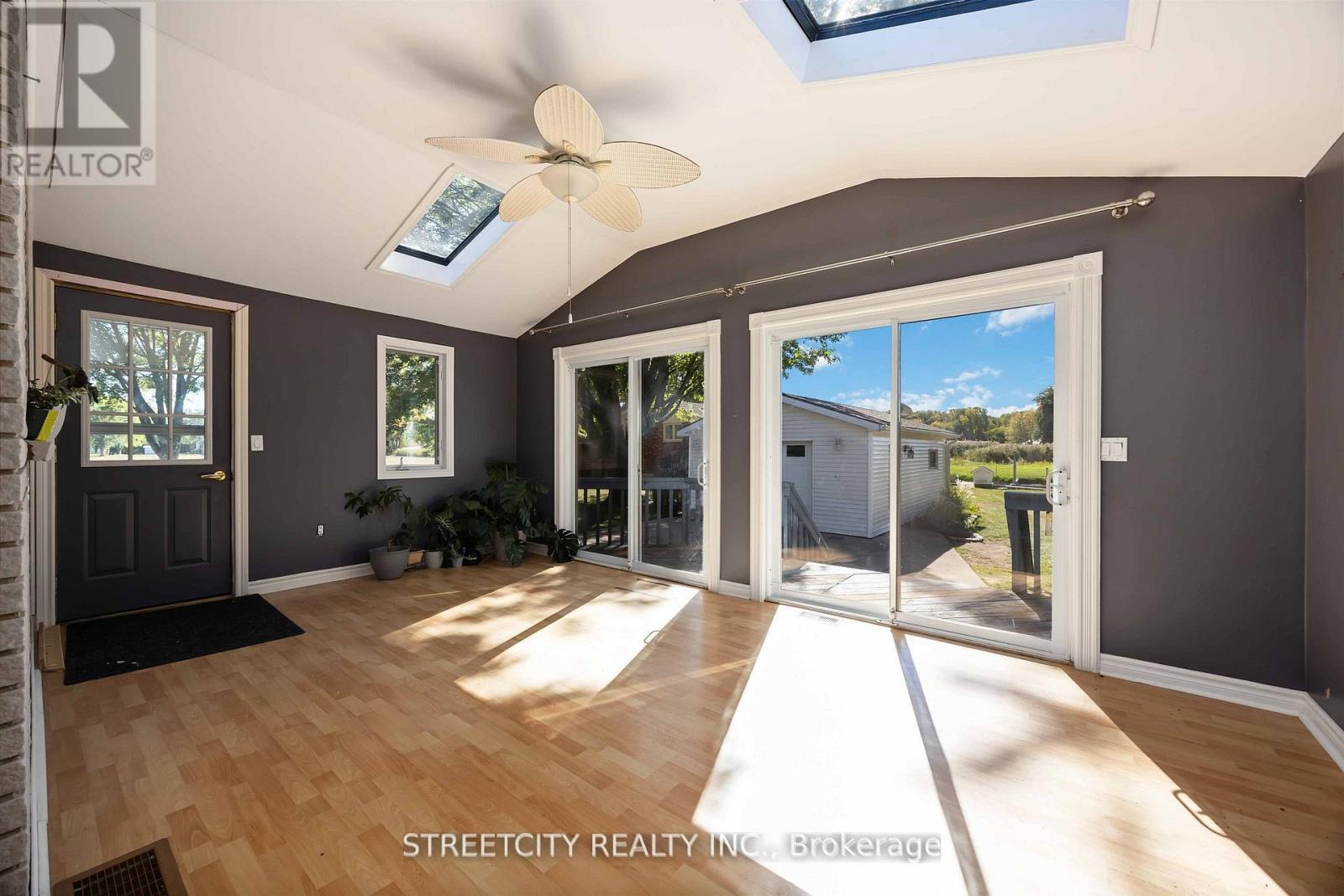 4767 St. Clair Parkway Property Photo 11