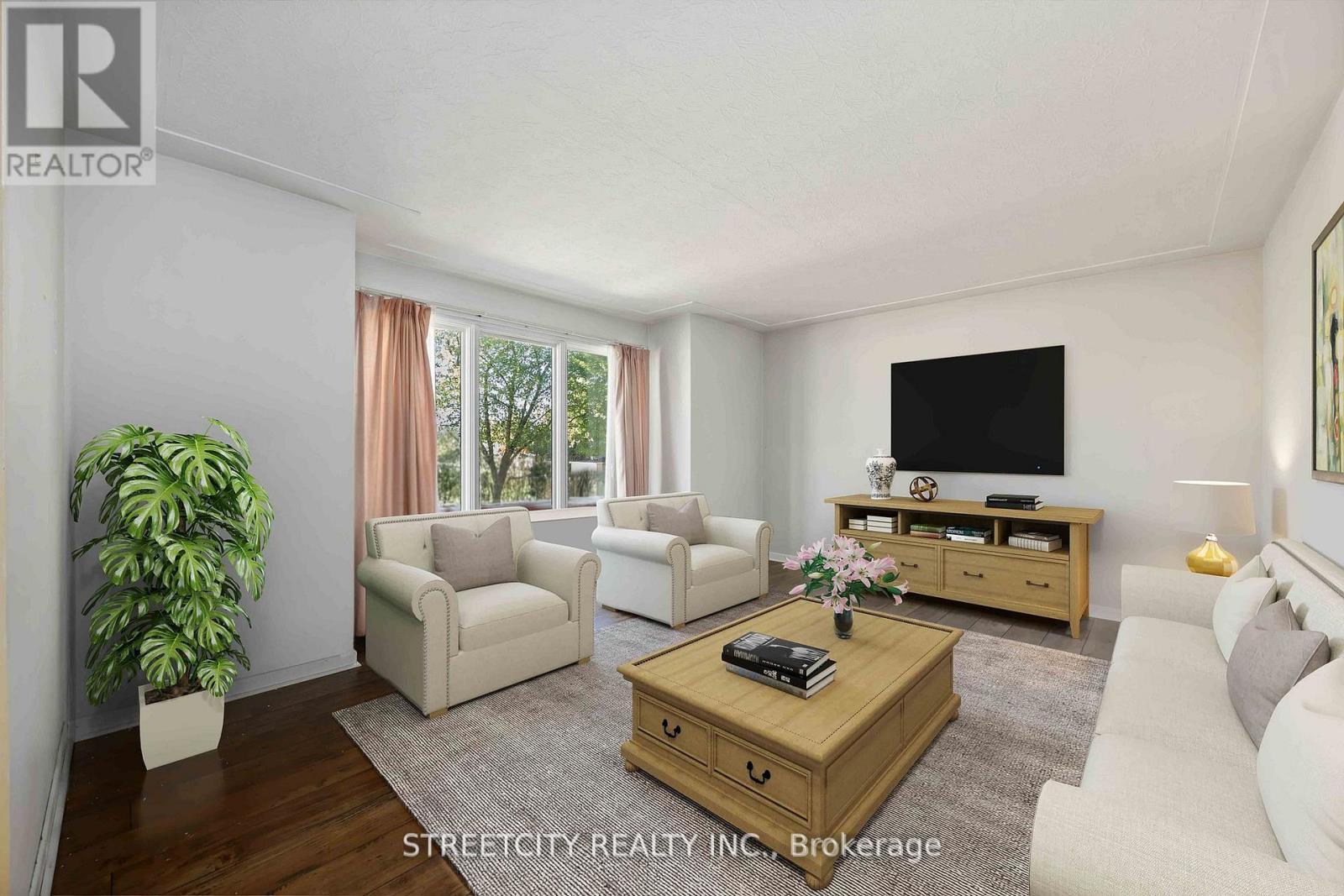 4767 St. Clair Parkway Property Photo 21