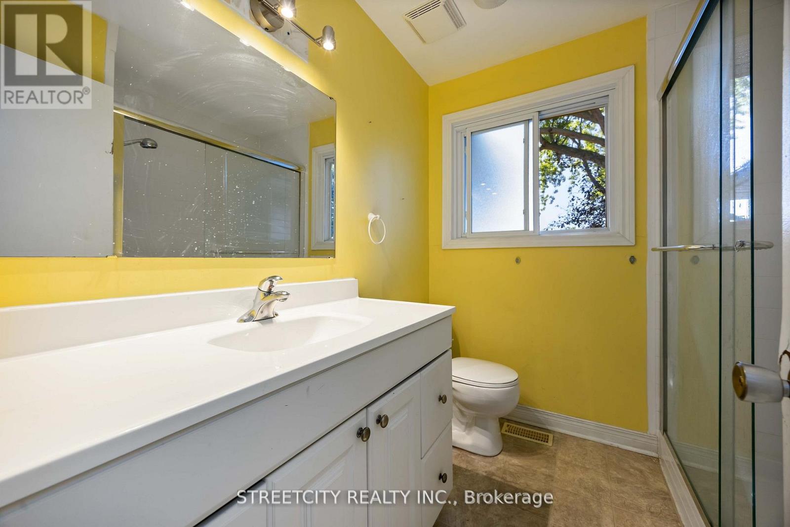 4767 St. Clair Parkway Property Photo 22