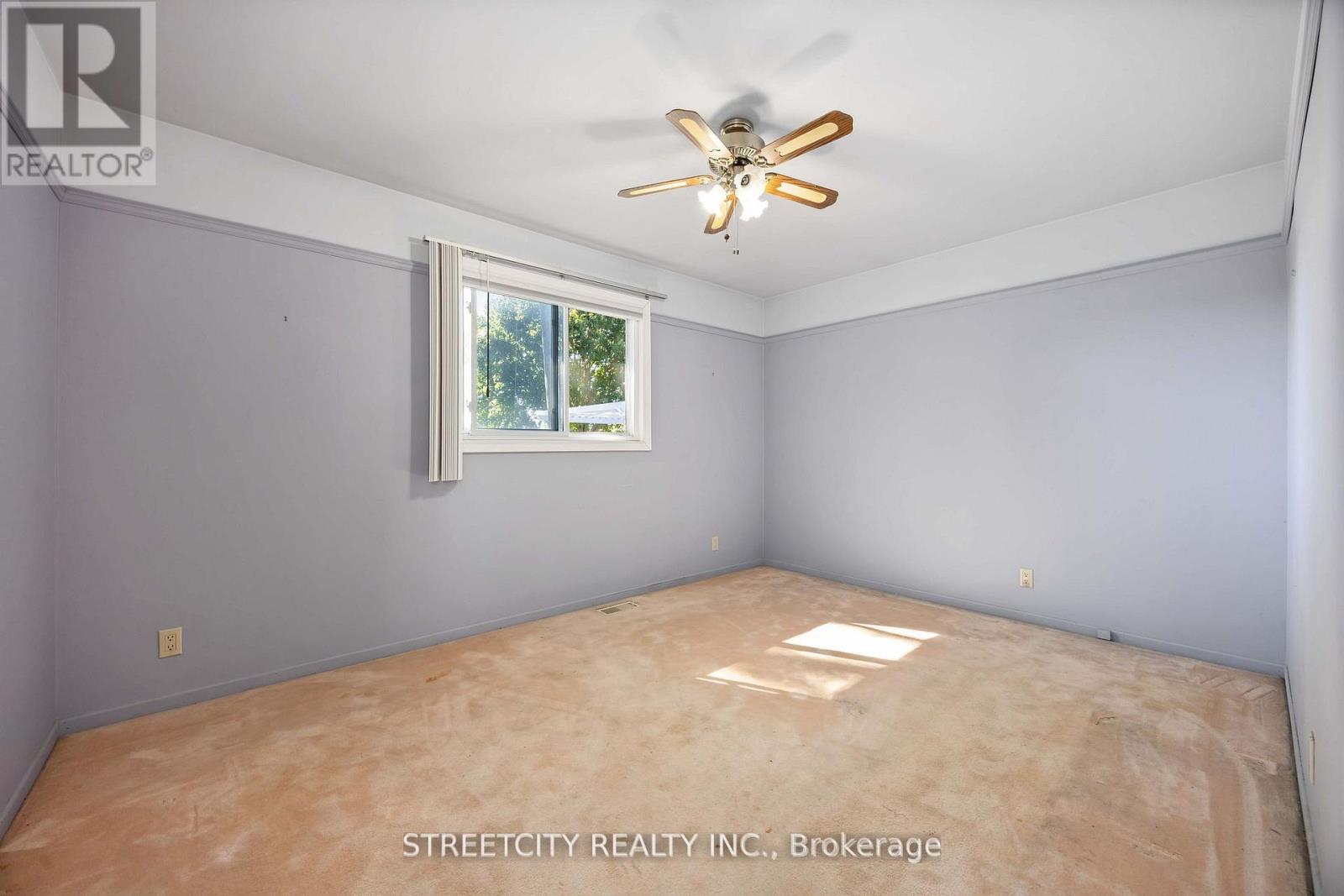 4767 St. Clair Parkway Property Photo 23