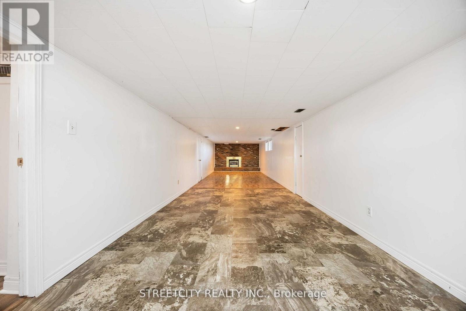 4767 St. Clair Parkway Property Photo 29