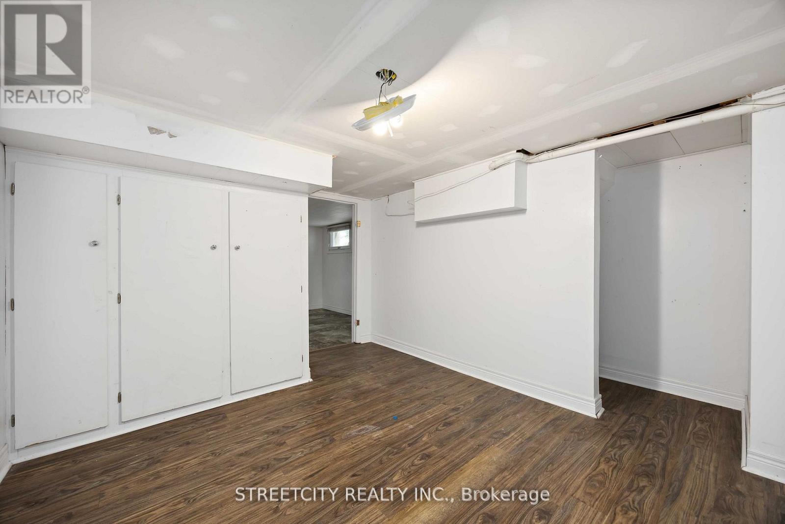 4767 St. Clair Parkway Property Photo 32