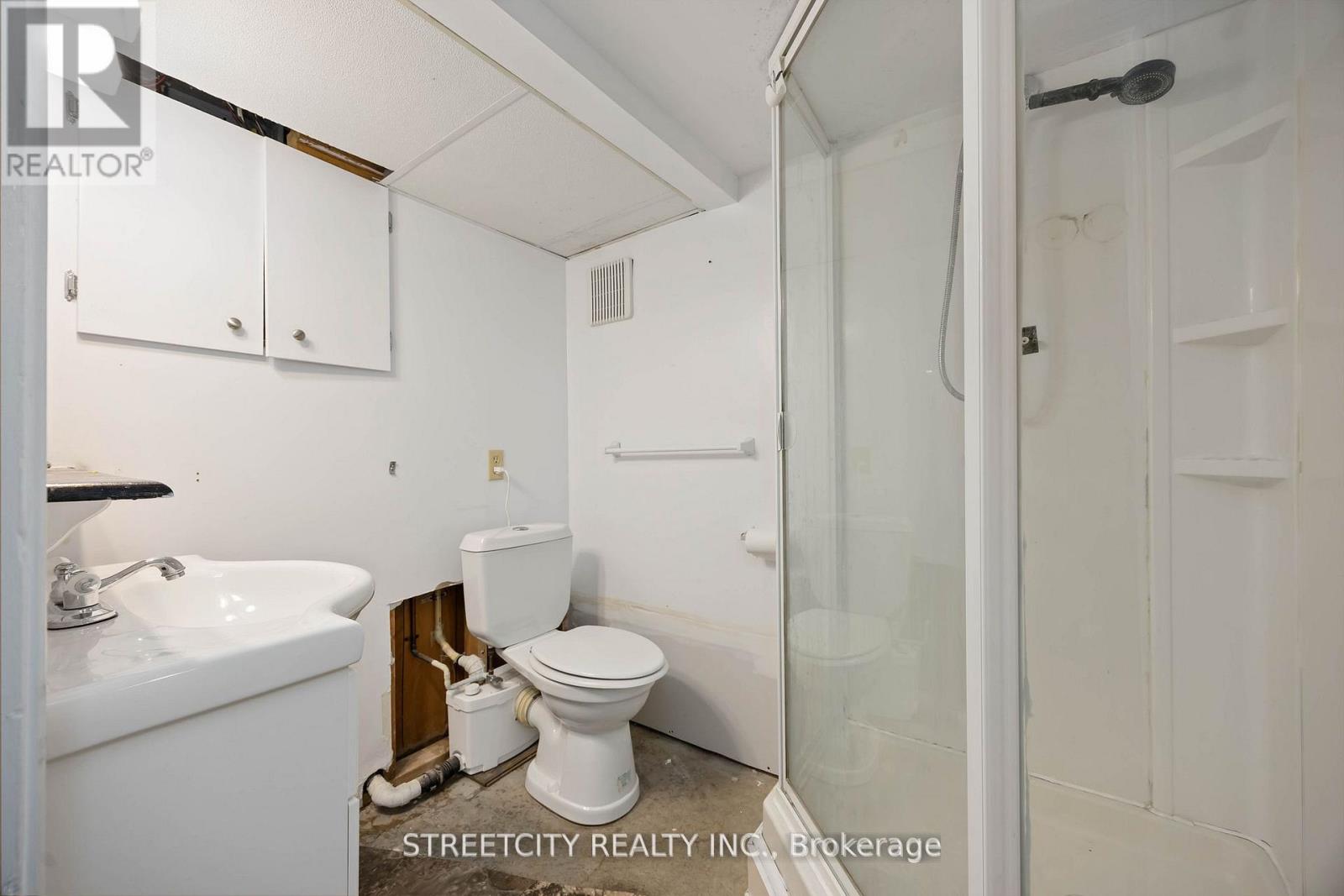 4767 St. Clair Parkway Property Photo 33