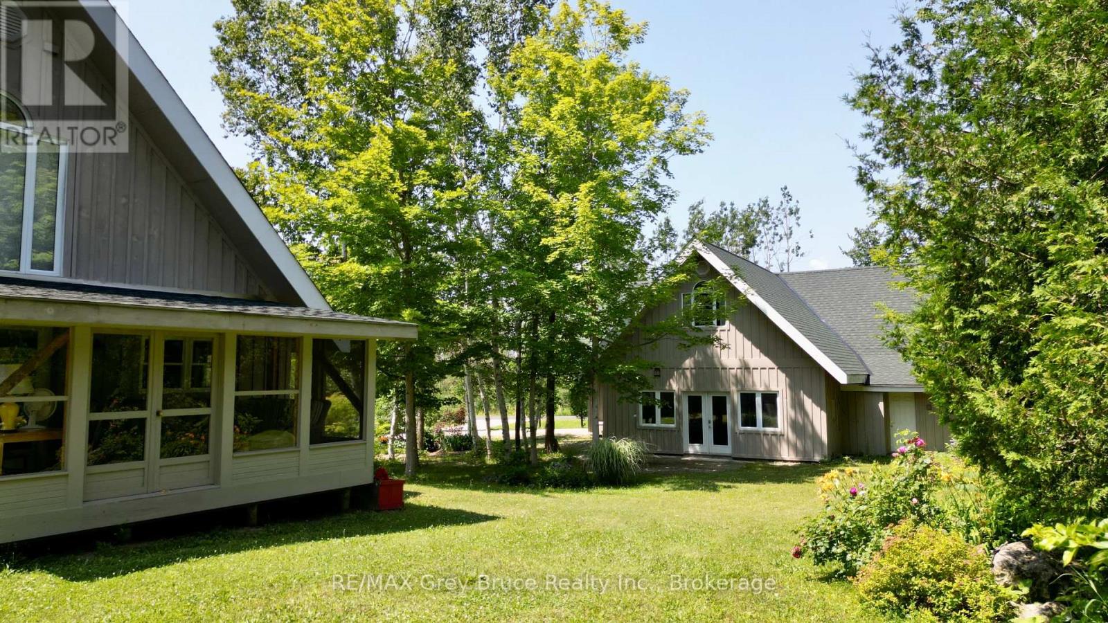 20 Maple Drive Property Photo 4
