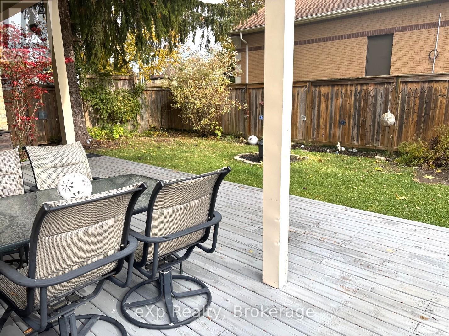 16 Peter Street Property Photo 8