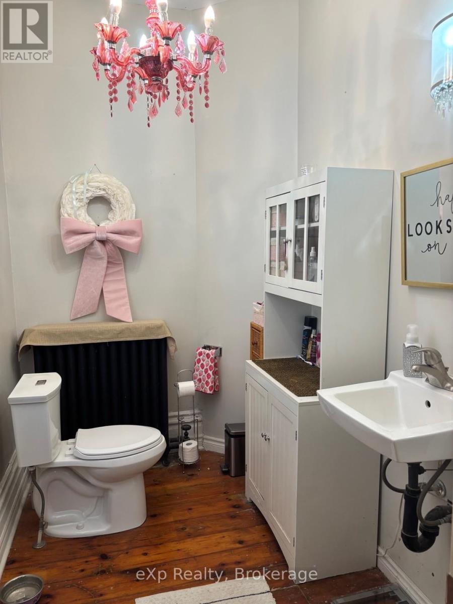 16 Peter Street Property Photo 18