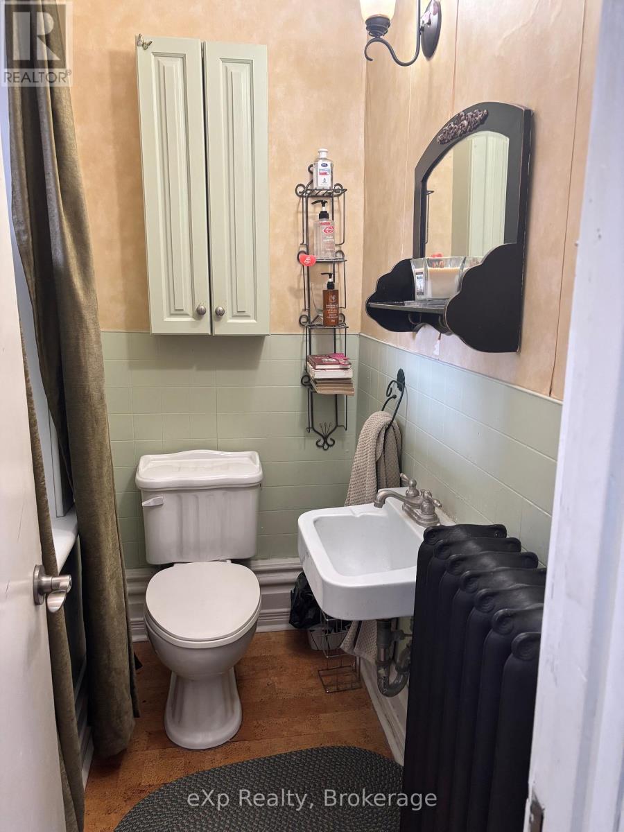 16 Peter Street Property Photo 27