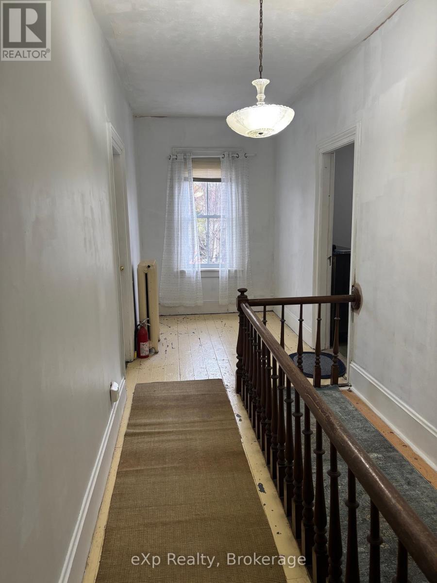 16 Peter Street Property Photo 32