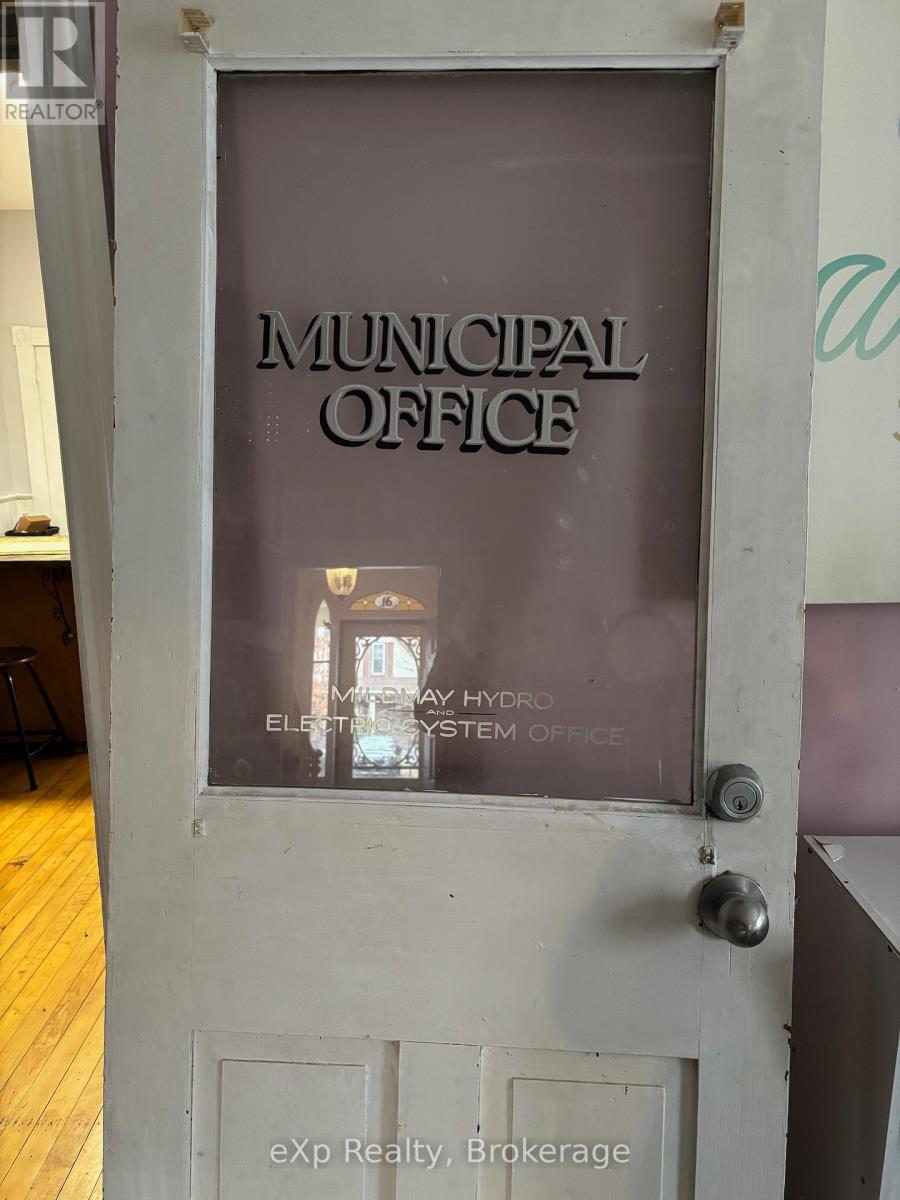 16 Peter Street Property Photo 46