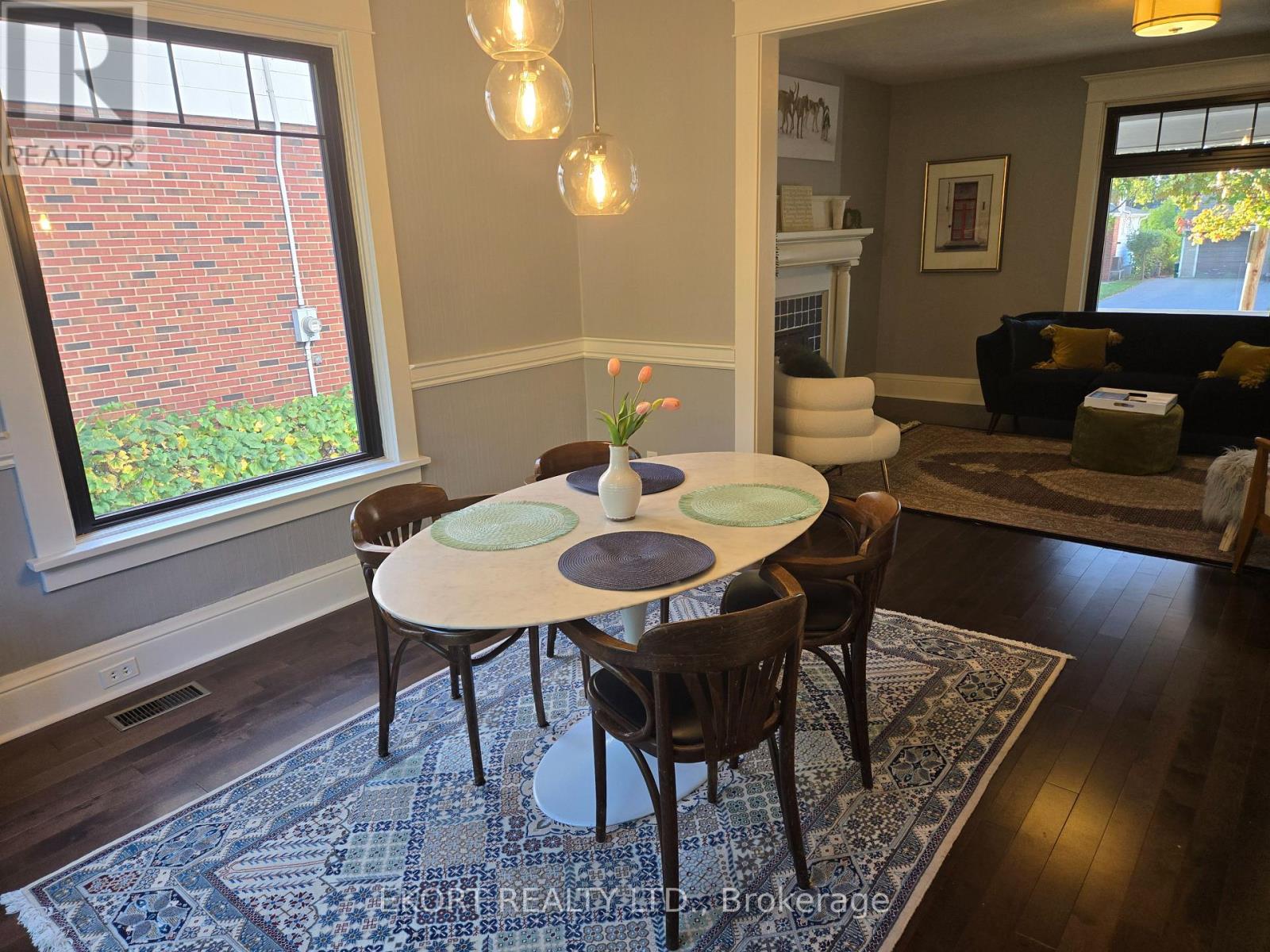 302 Bridge Street Property Photo 11