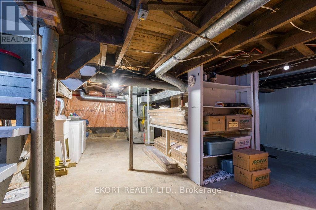 302 Bridge Street Property Photo 21