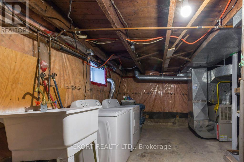 302 Bridge Street Property Photo 22