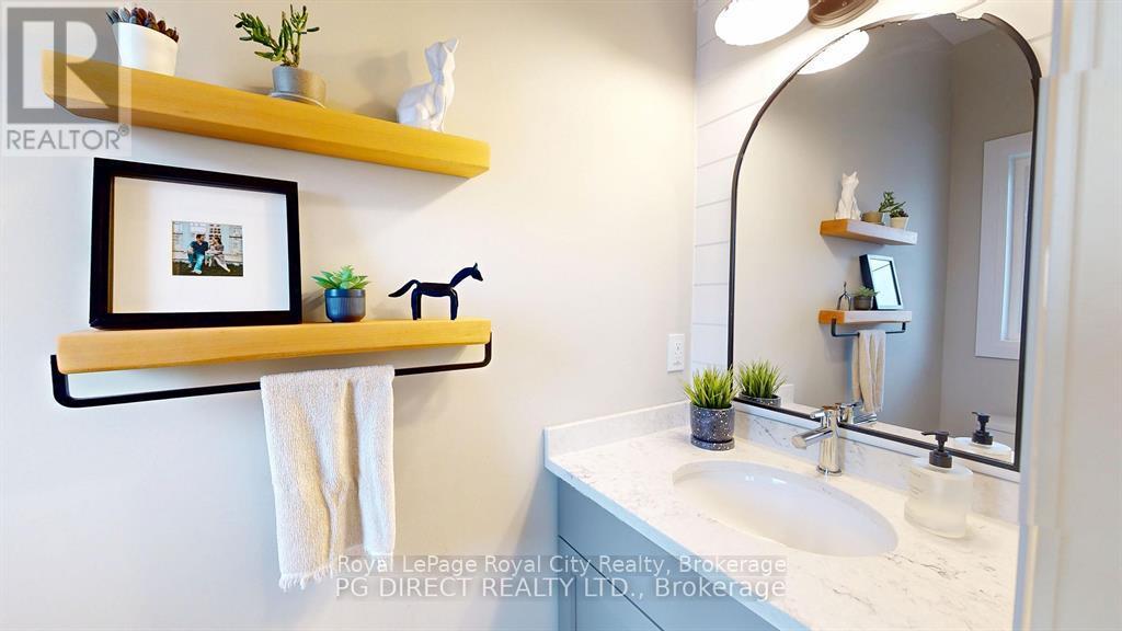 35 Wideman Boulevard #1 Property Photo 8