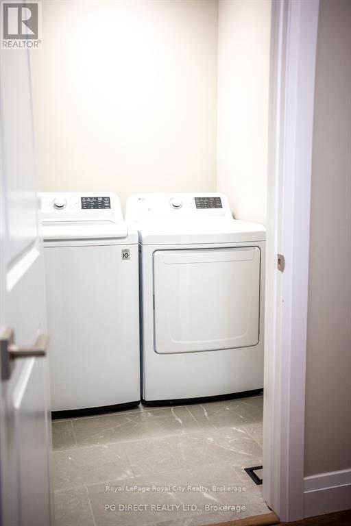 35 Wideman Boulevard #1 Property Photo 17