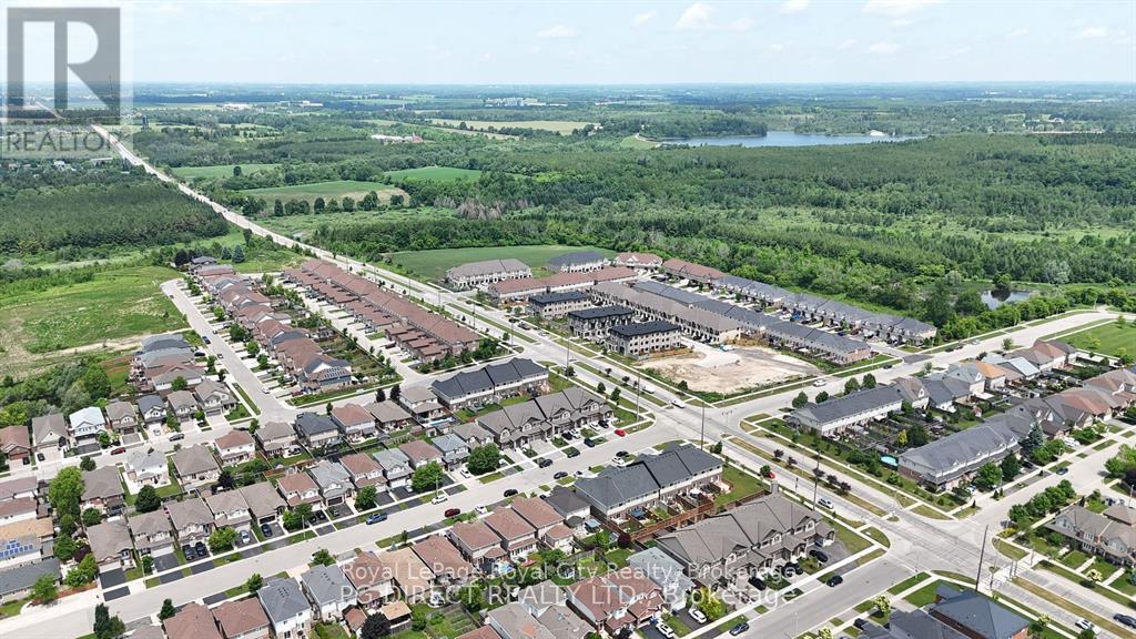 35 Wideman Boulevard #1 Property Photo 21