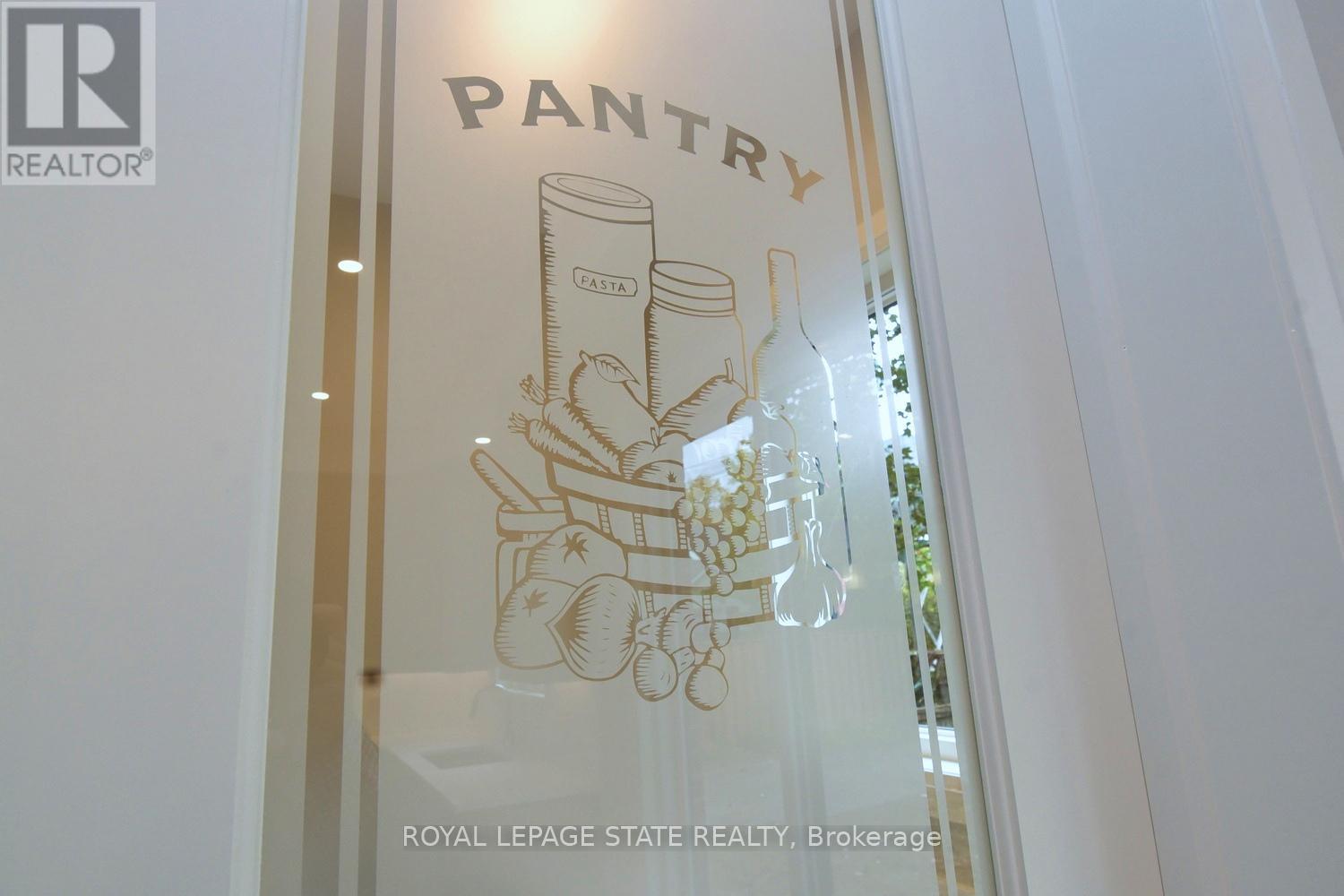 279 Hess Street Property Photo 15