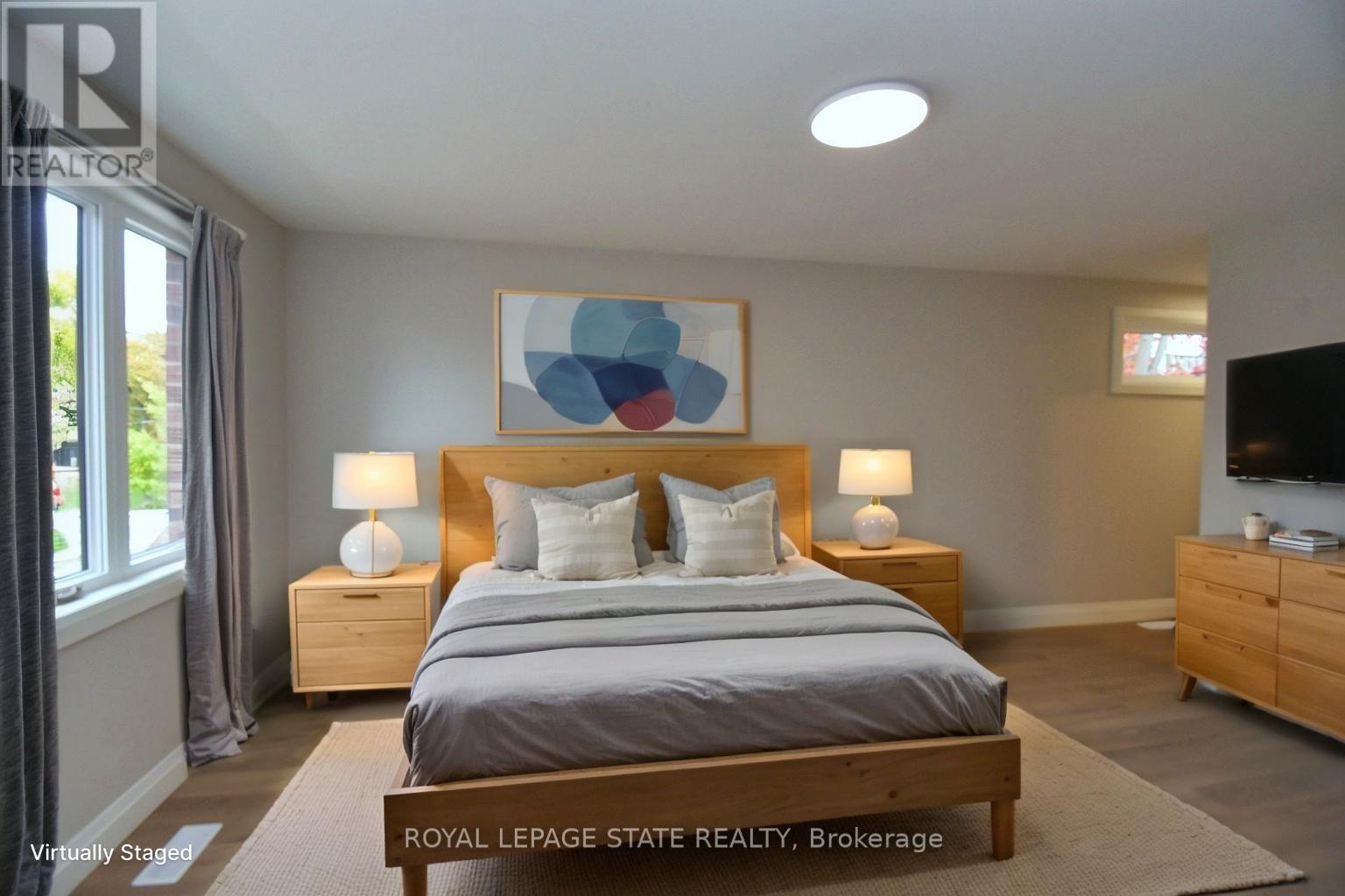 279 Hess Street Property Photo 24