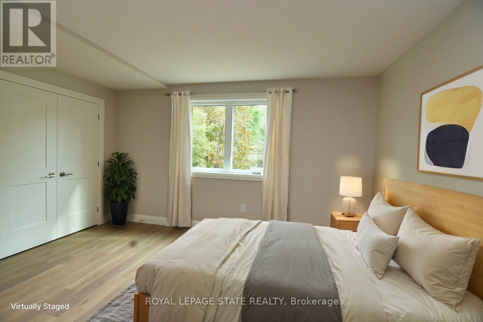 279 Hess Street Property Photo 29