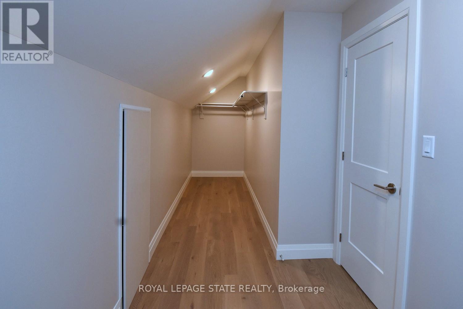 279 Hess Street Property Photo 47