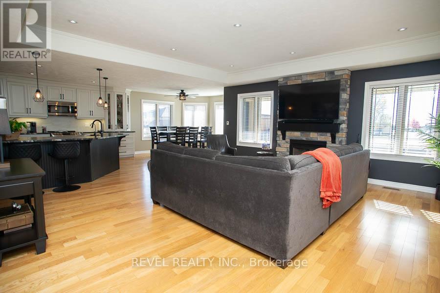 9 Davey Court Property Photo 8