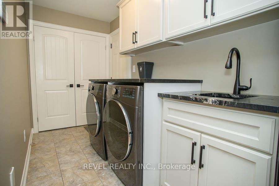 9 Davey Court Property Photo 17