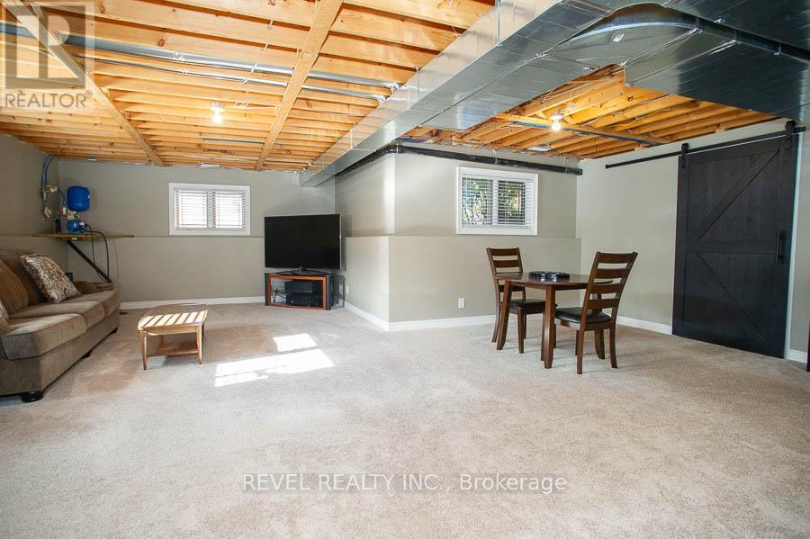 9 Davey Court Property Photo 24