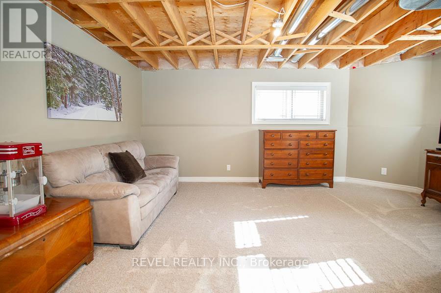 9 Davey Court Property Photo 27