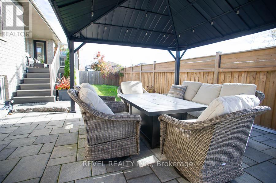 9 Davey Court Property Photo 33