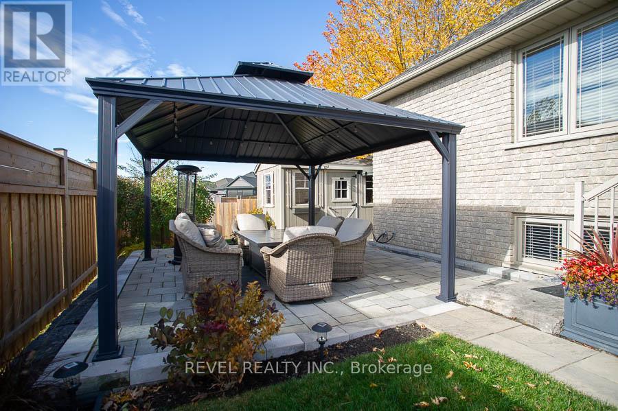 9 Davey Court Property Photo 34