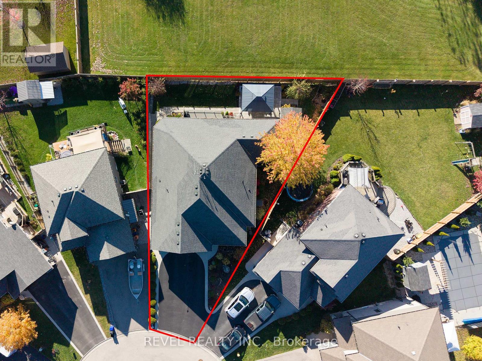 9 Davey Court Property Photo 39