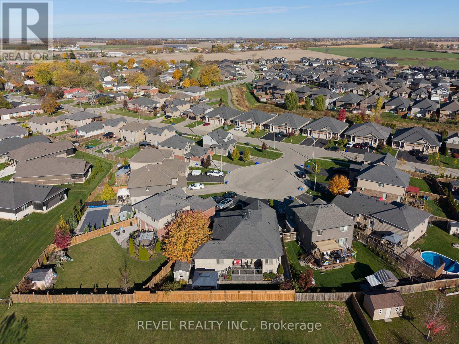 9 Davey Court Property Photo 43