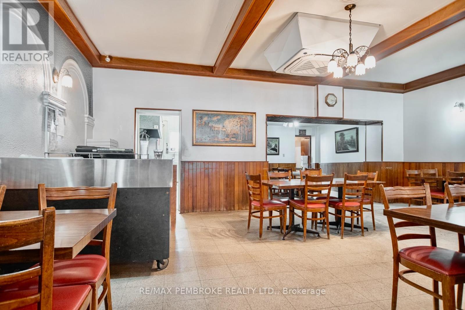 119 Pembroke Street W Property Photo 22
