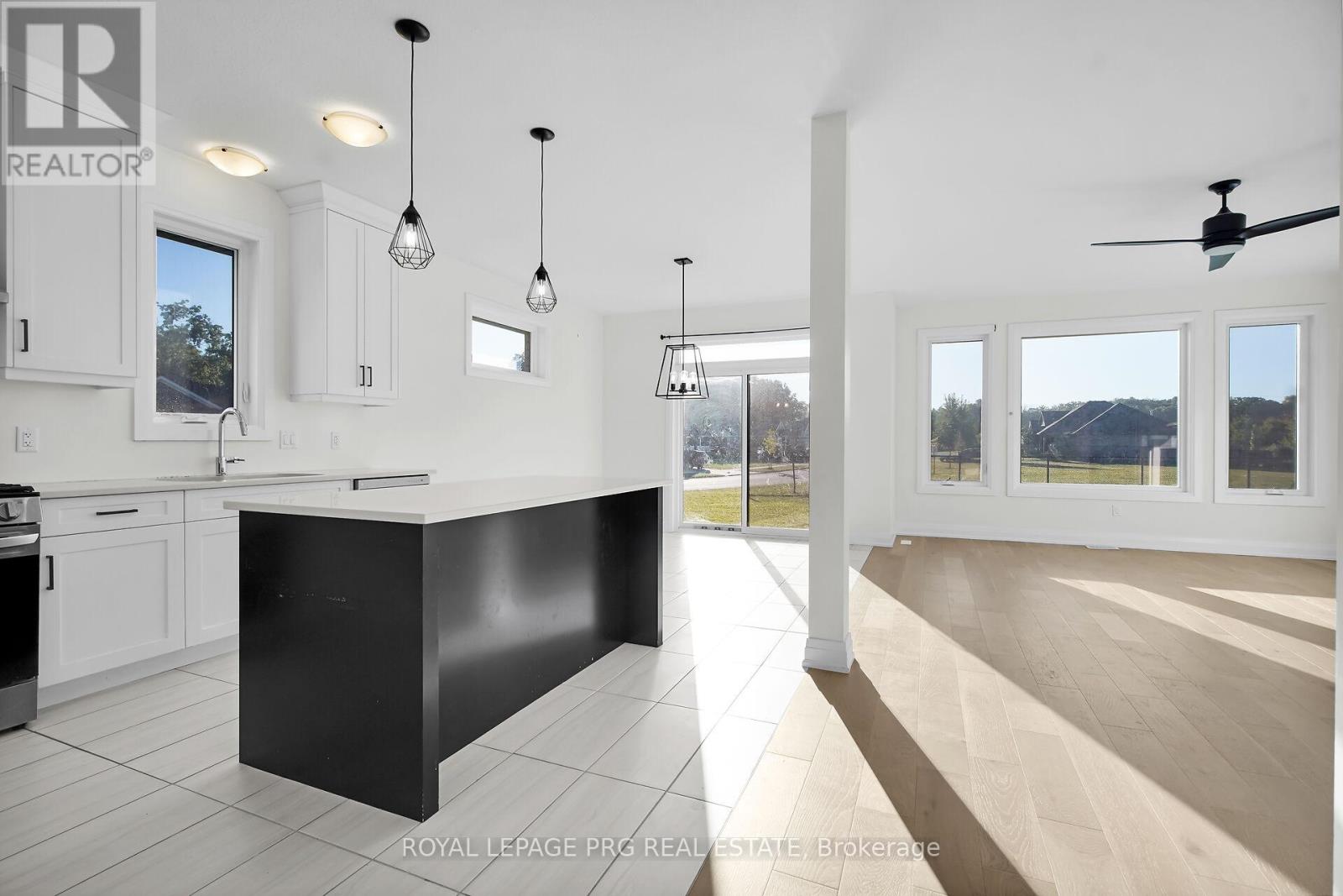 649 Tull Street Property Photo 8