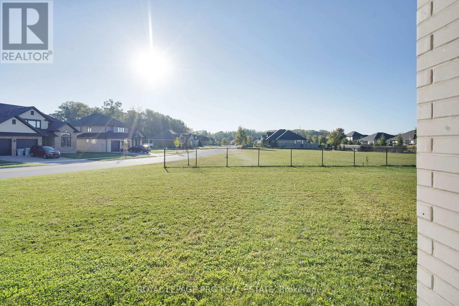 649 Tull Street Property Photo 42