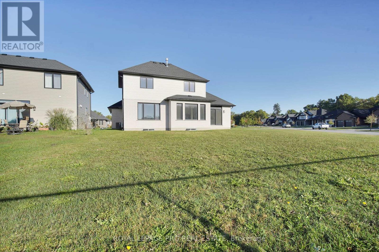 649 Tull Street Property Photo 43