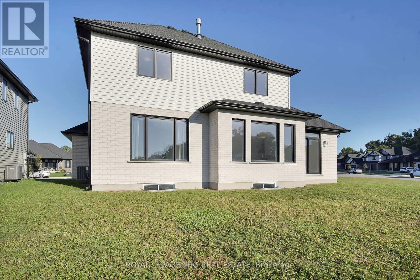 649 Tull Street Property Photo 44