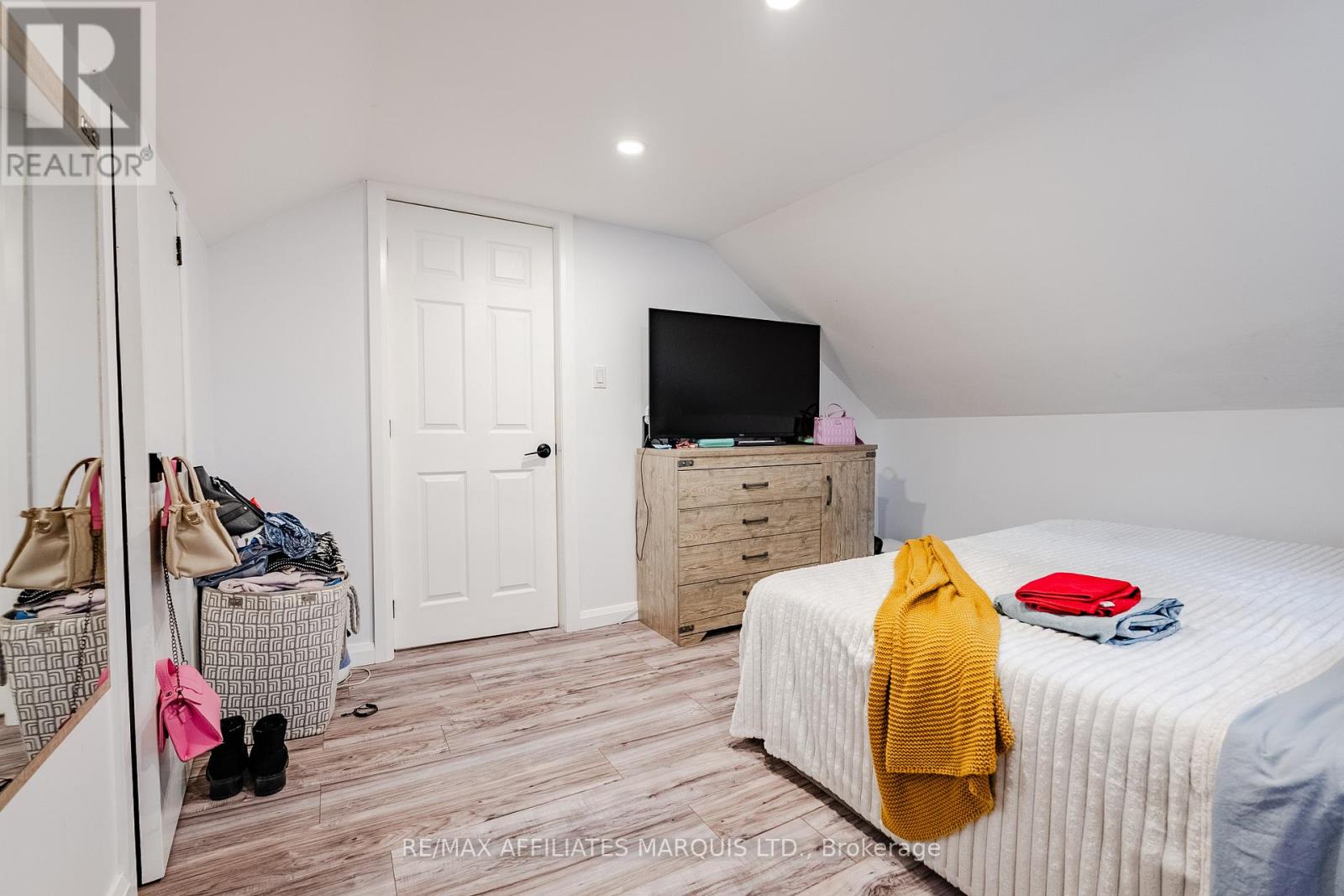 140 Adolphus Street Property Photo 32