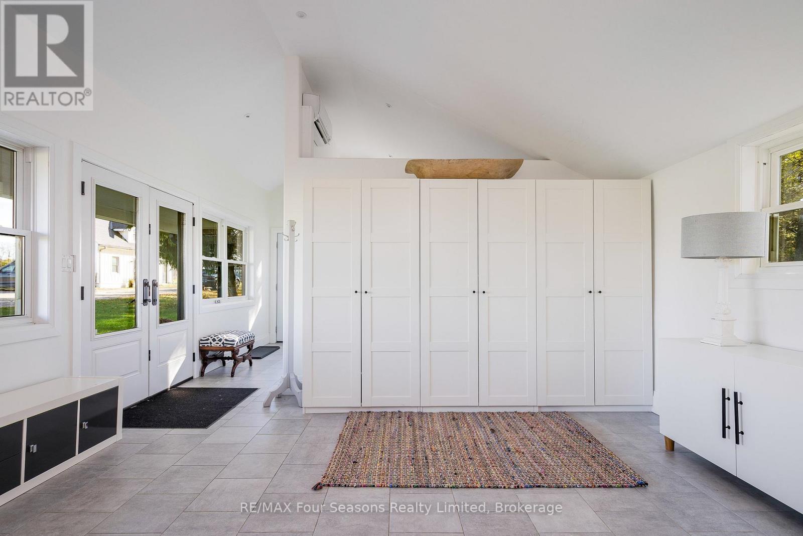 627174 119 Grey Road Property Photo 3