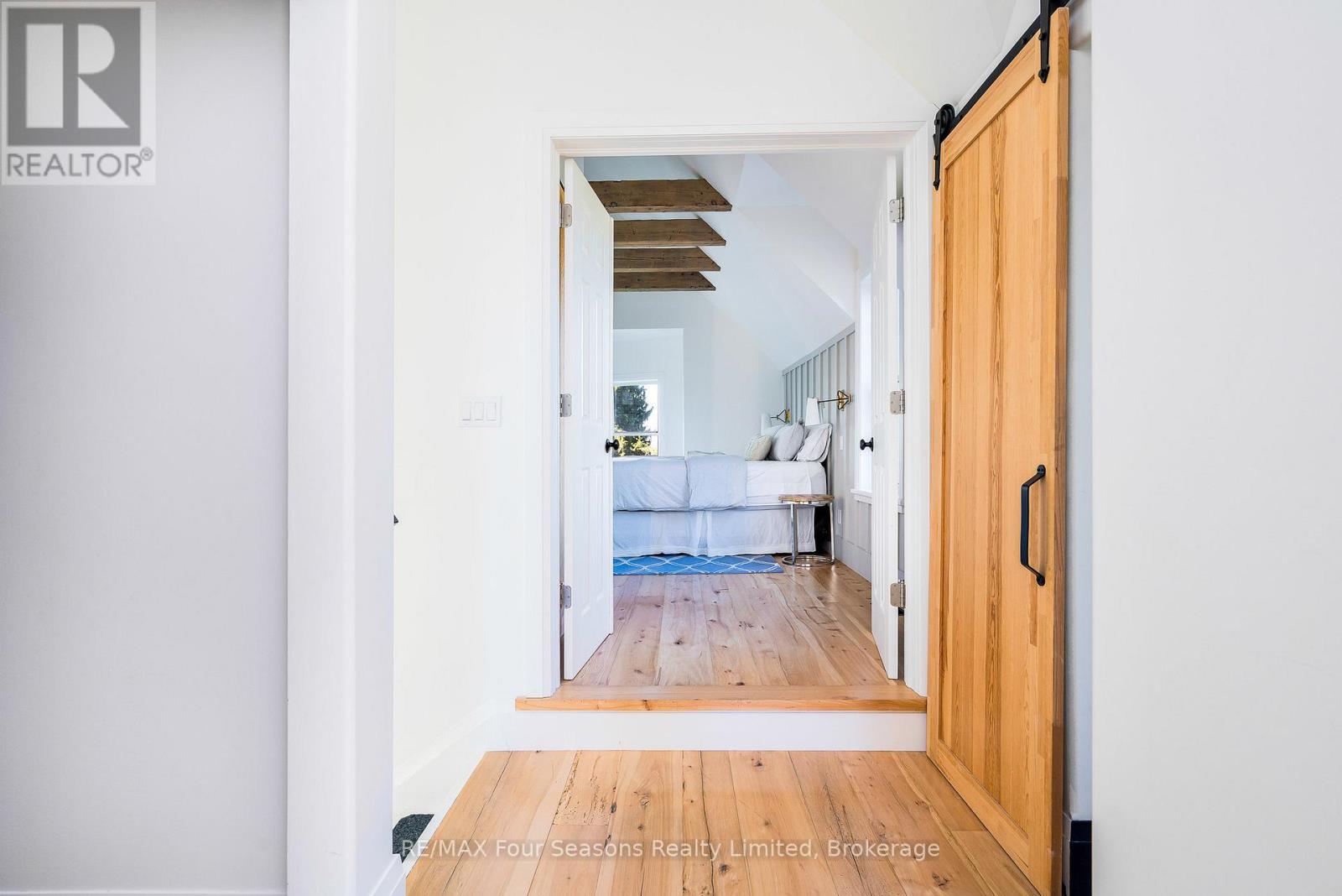 627174 119 Grey Road Property Photo 12