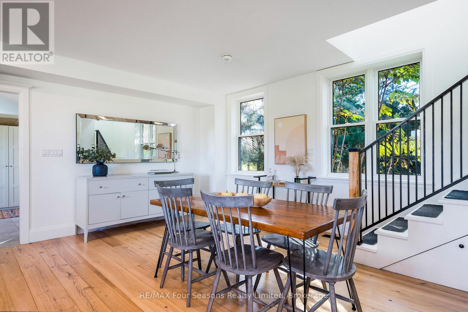 627174 119 Grey Road Property Photo 24