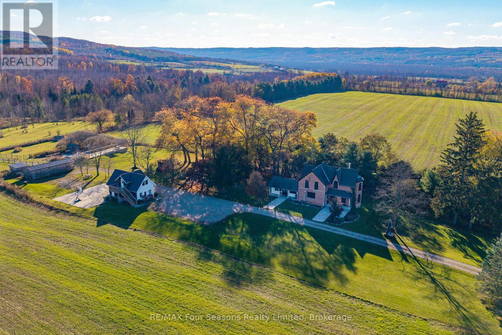 627174 119 Grey Road Property Photo 38