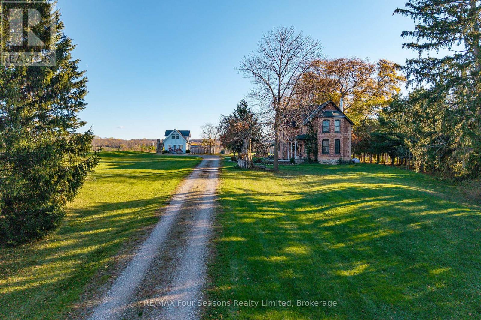 627174 119 Grey Road Property Photo 45