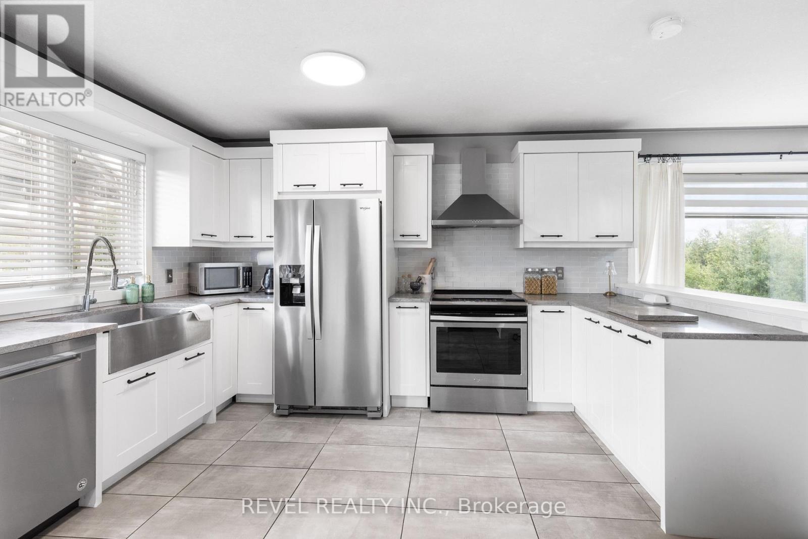 1578 Sturgeon Road Property Photo 14